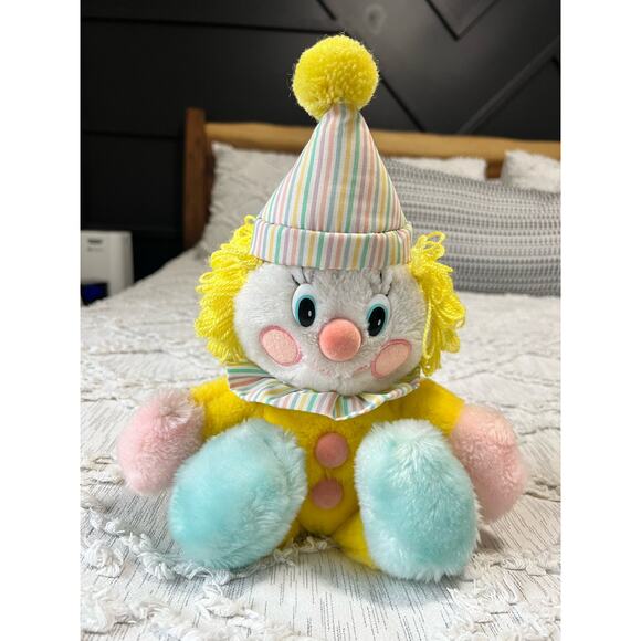 Vintage 1984 Dakin Pastel Clown Stuffed Plush Yarn Hair Wind Up Musical Toy - Picture 1 of 10